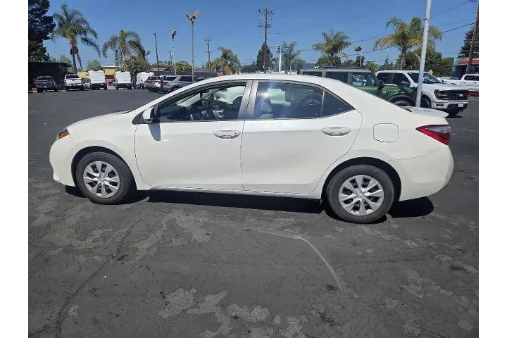 $15950 : Toyota Corolla 2014 LE Eco 4 image 9