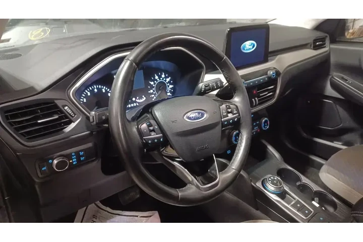 $18999 : Ford Escape 2022 AWD SE 4dr image 5