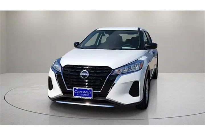 $18552 : Nissan Kicks Play 2025 S 4dr image 2