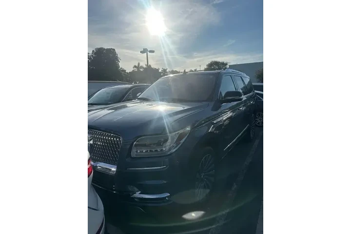 $35990 : Lincoln Navigator 2019 4x4 R image 1