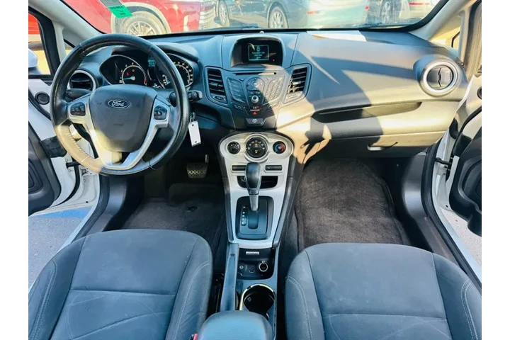 $6995 : 2015 Fiesta SE image 10