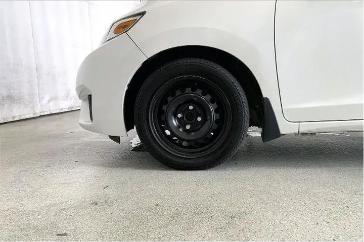 $16351 : Honda Fit 2017 LX 4dr Hatchb image 6