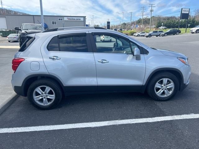 $18498 : PRE-OWNED 2020 CHEVROLET TRAX image 8
