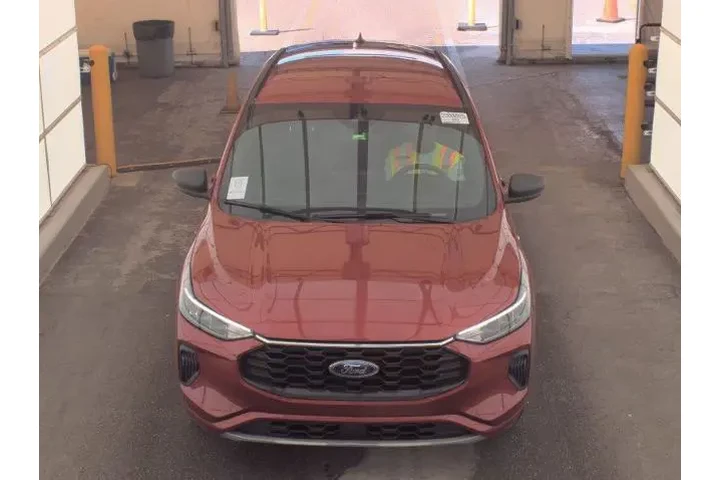 $15984 : Ford Escape 2023 ST-Line 4dr image 7