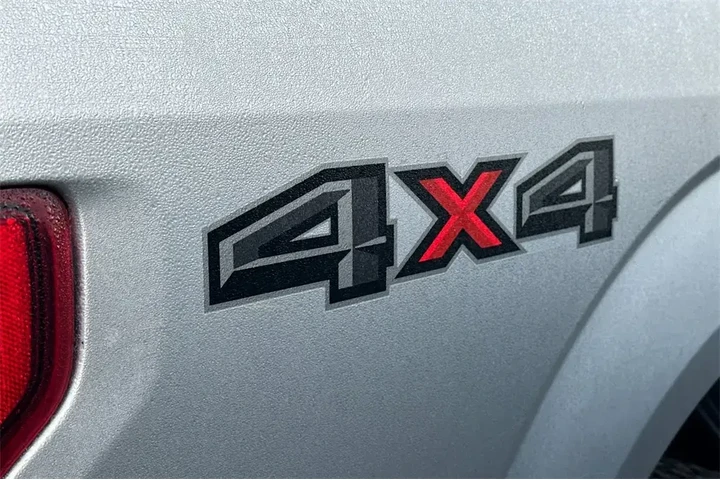 $24921 : Ford F-150 2019 4x4 XLT 4dr image 6