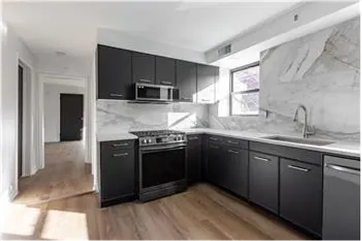 $2995 : Rental property with 2 bedro image 1