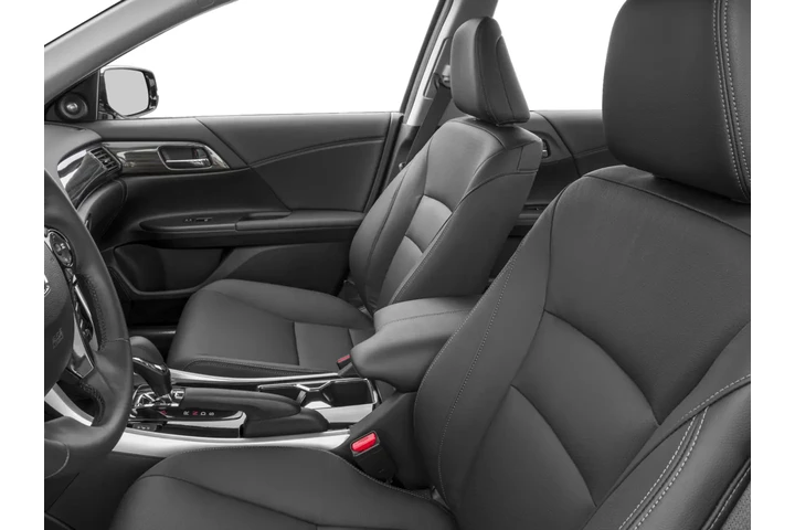 $20984 : 2017 Accord Sedan Touring image 6