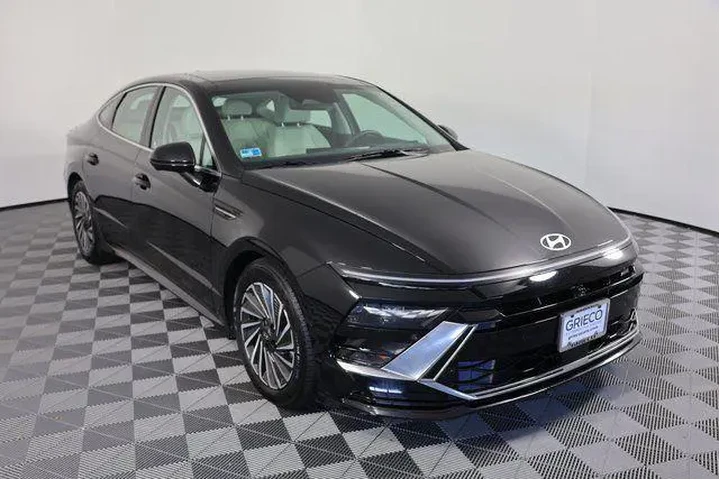 $29600 : Hyundai SONATA Hybrid 2024 L image 1