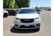 $23998 : Chrysler Pacifica Hybrid 202 thumbnail