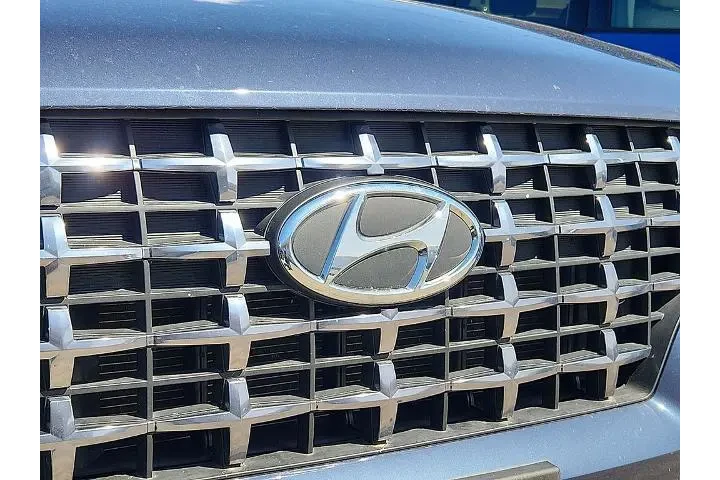 $19487 : Hyundai VENUE 2023 SEL 4dr C image 10