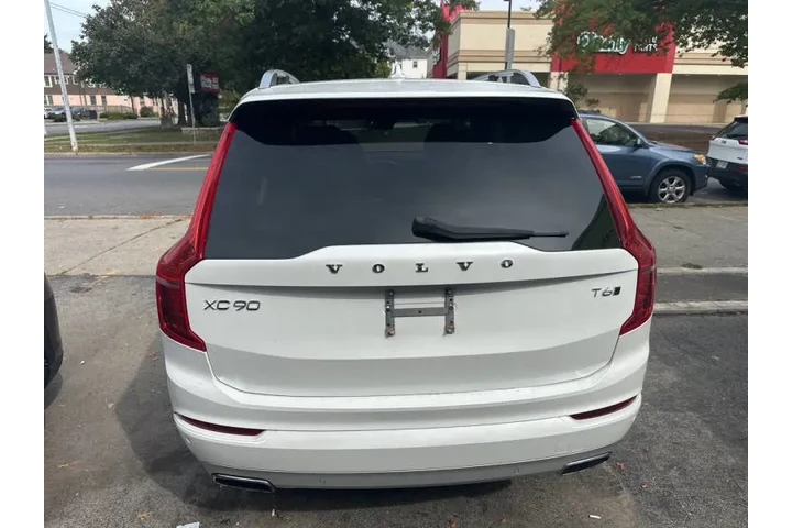 $16995 : 2017 XC90 T6 Momentum image 4