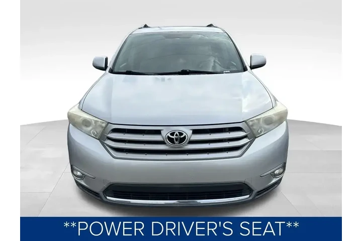 $12498 : Toyota Highlander 2011 SE 4d image 9