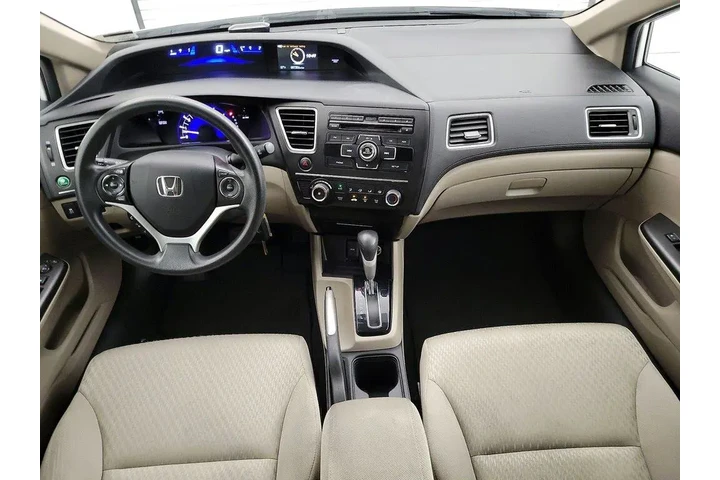 $15998 : Honda Civic 2015 LX 4dr Seda image 9