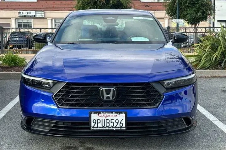 $32991 : Honda Accord Hybrid 2025 Spo image 3