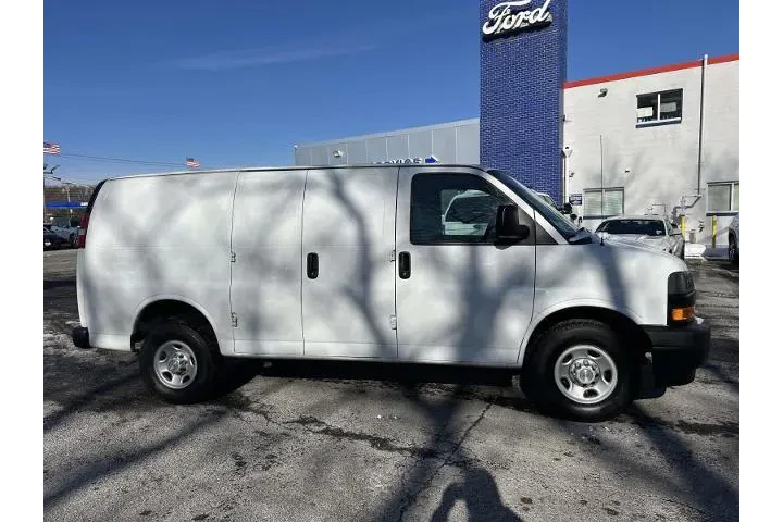 $20200 : Chevrolet Express 2019 2500 image 5