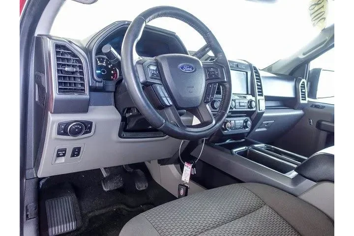 $20936 : Ford F-150 2018 4x4 XLT 4dr image 2