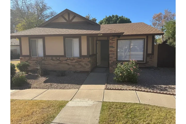 $1895 : Newly remodeled image 3