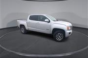 $25400 : PRE-OWNED 2018 CANYON 4WD ALL thumbnail