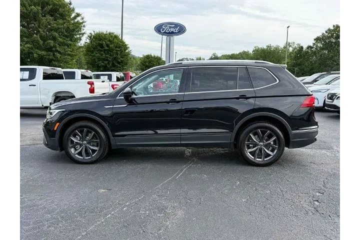 $21996 : Volkswagen Tiguan 2023 SE 4d image 7