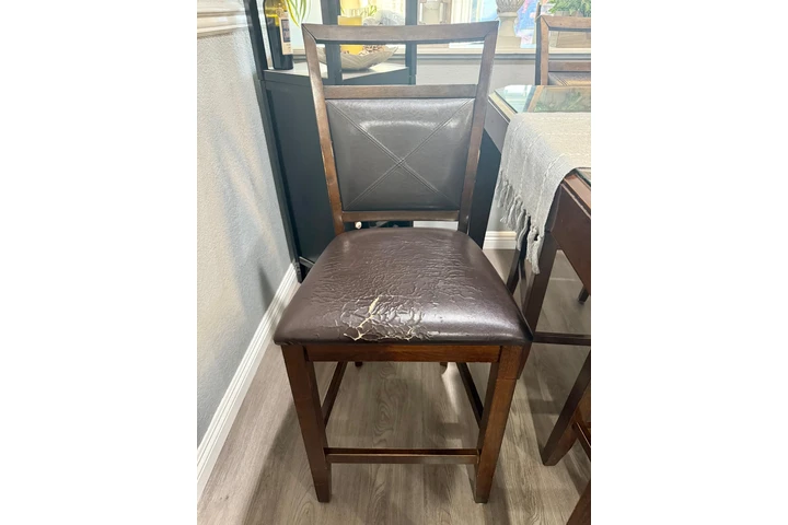 $350 : Dining Table Set for Sale! image 7