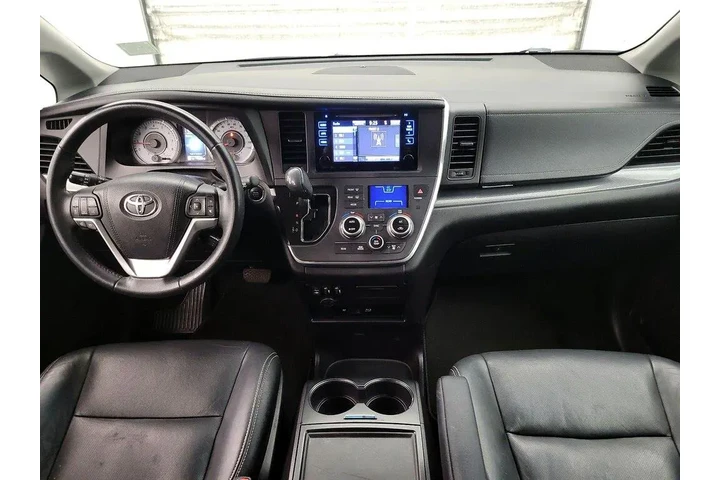 $20998 : Toyota Sienna 2017 SE 8-Pass image 9