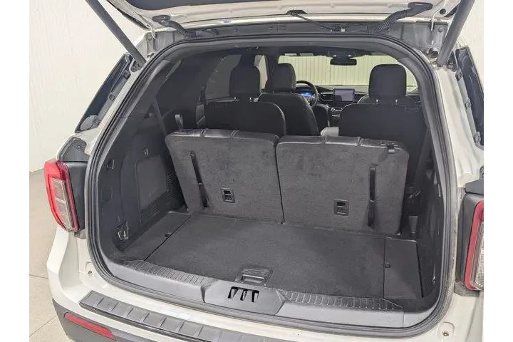 $33959 : Ford Explorer 2023 AWD ST-Li image 8