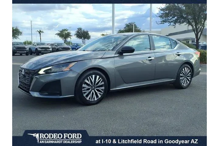 $19699 : Nissan Altima 2024 2.5 SV 4d image 1