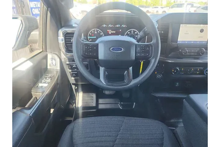 $39880 : Ford F-150 2022 4x4 XL 4dr S image 5