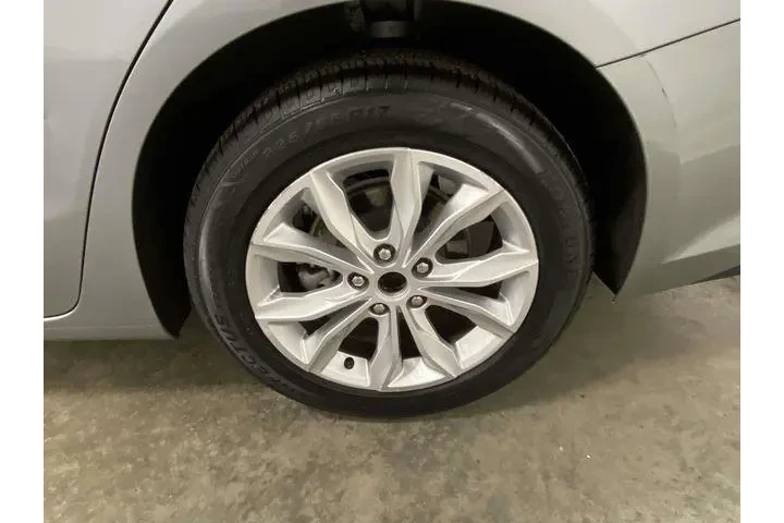 $16585 : Chevrolet Malibu 2024 LT 4dr image 7