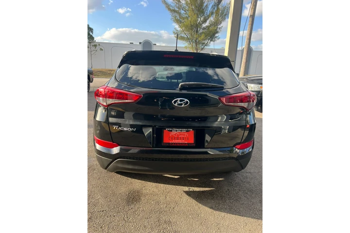 $10995 : Hyundai Tucson SE image 7