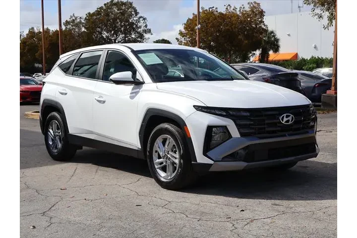 $20490 : Hyundai TUCSON 2025 SE 4dr S image 2