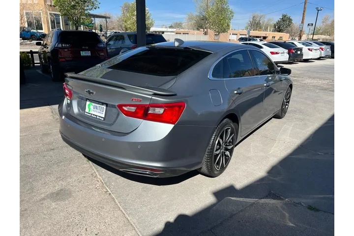 2024 Malibu RS image 5