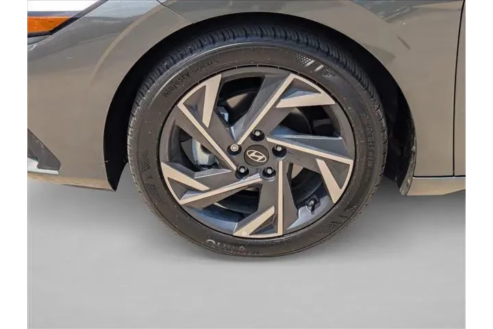 $24429 : Hyundai ELANTRA 2025 SEL Spo image 9