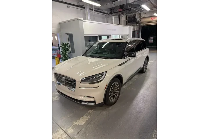 $37990 : Lincoln Aviator 2022 Reserve image 4