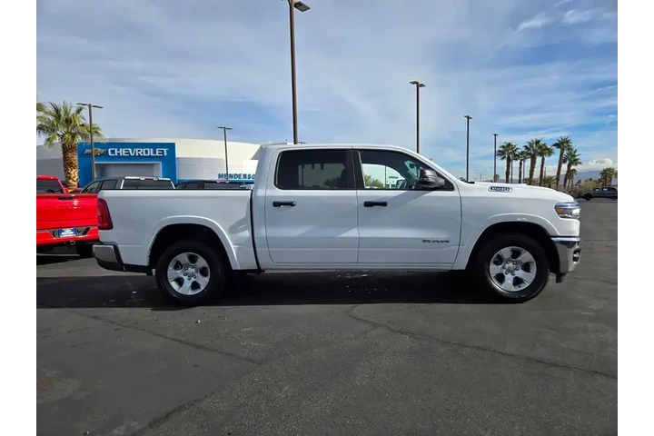 $36494 : Ram 1500 2025 4x4 Big Horn 4 image 7