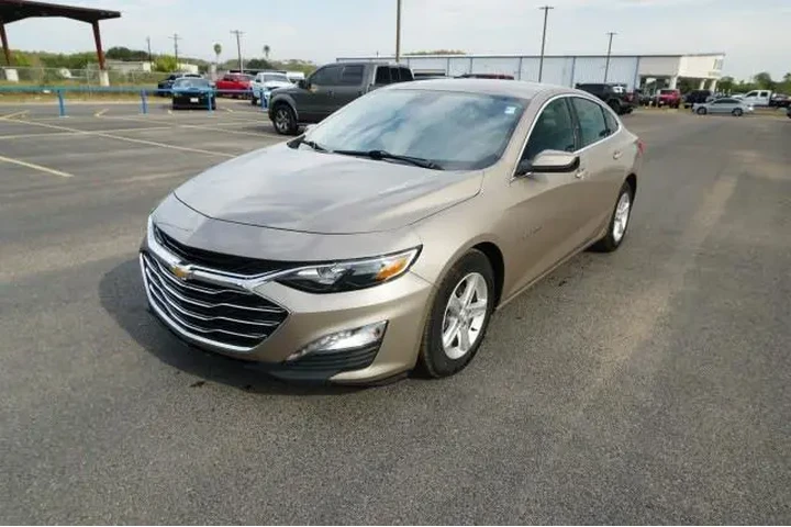 $19995 : Chevrolet Malibu 2024 LT 4dr image 1