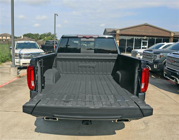 $41500 : 2021 GMC Sierra 1500 AT4 Crew image 6