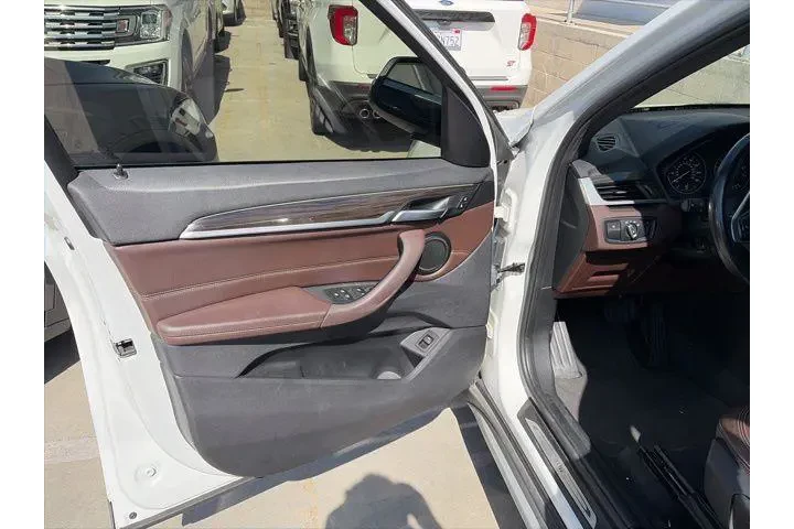 $14500 : BMW X1 2017 AWD xDrive28i 4d image 9