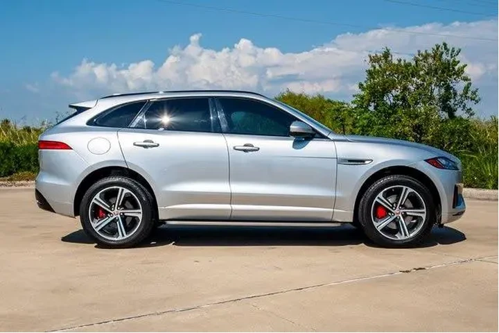 $22924 : Jaguar F-PACE 2019 AWD S 4dr image 5