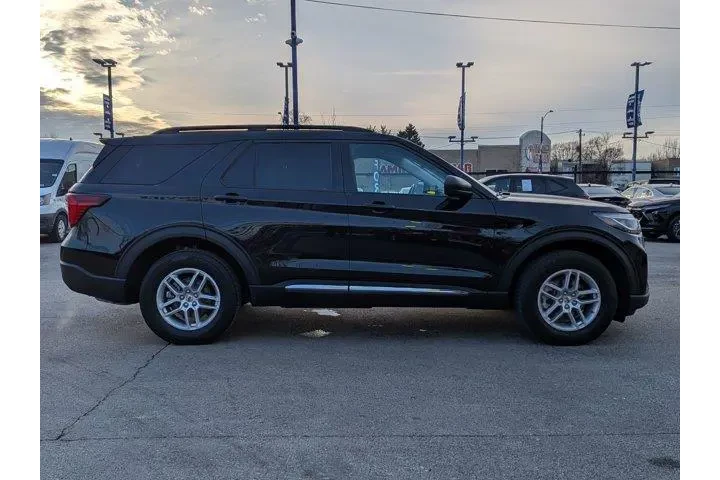 $34998 : Ford Explorer 2025 AWD Activ image 3