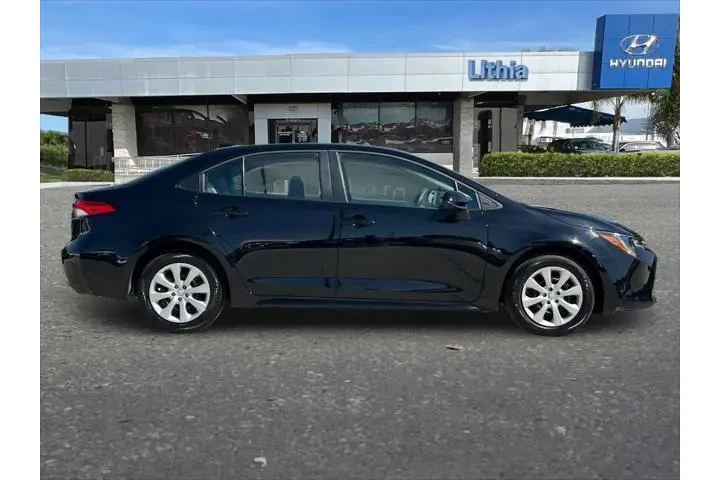 $23399 : Toyota Corolla 2026 LE 4dr S image 9