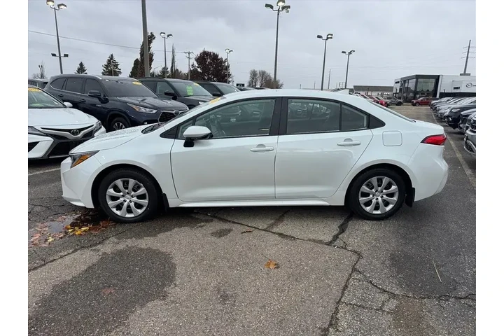 $21998 : Toyota Corolla 2025 LE 4dr S image 3