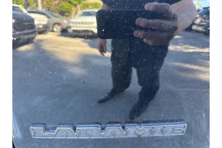 $33996 : Ram 1500 2022 4x2 Laramie 4d image 5