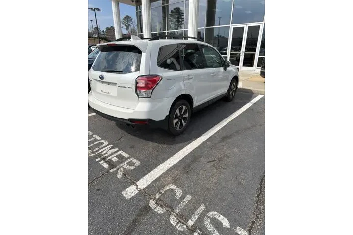 $21501 : Subaru Forester 2018 AWD 2.5 image 5