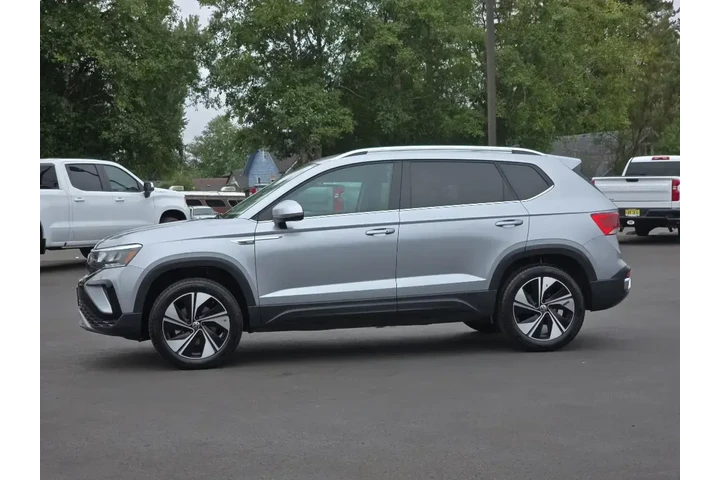$22999 : Volkswagen Taos 2024 AWD SE image 6