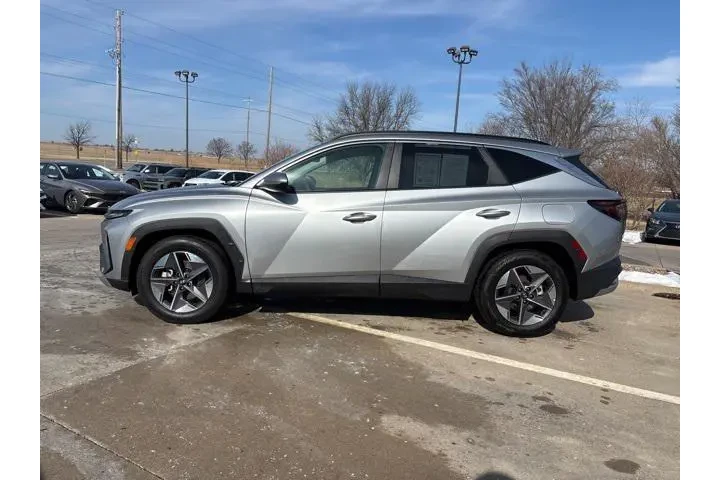 $24998 : Hyundai TUCSON 2025 SEL 4dr image 2