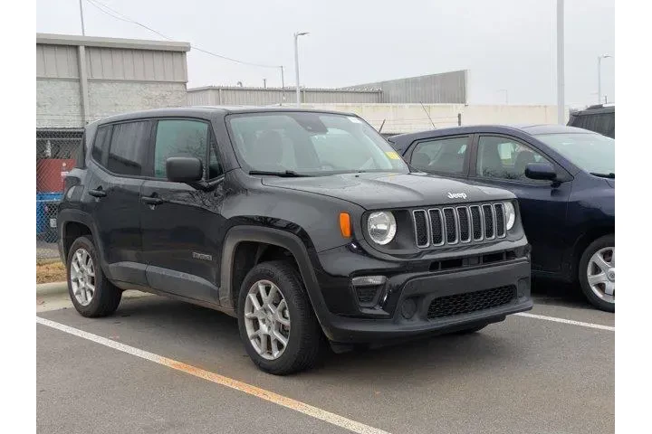 $23867 : Jeep Renegade 2023 4x4 Latit image 2