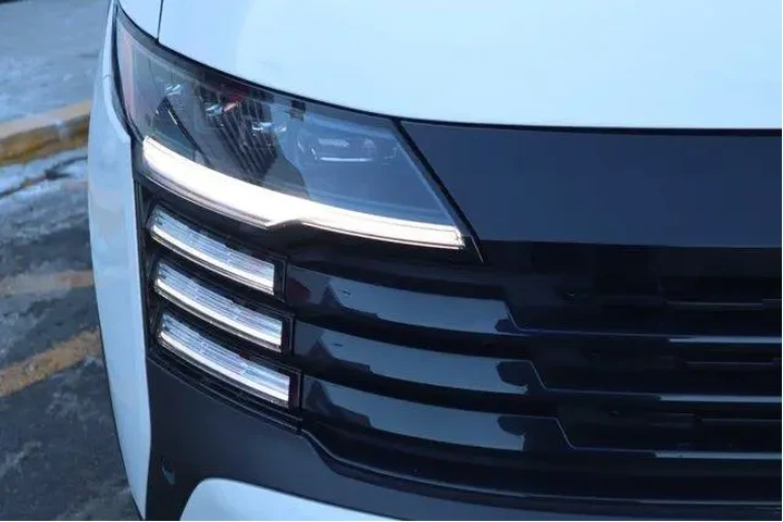 $24769 : Nissan Kicks 2025 AWD SR 4dr image 10