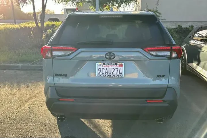 $27990 : Toyota RAV4 2022 XLE 4dr SUV image 6