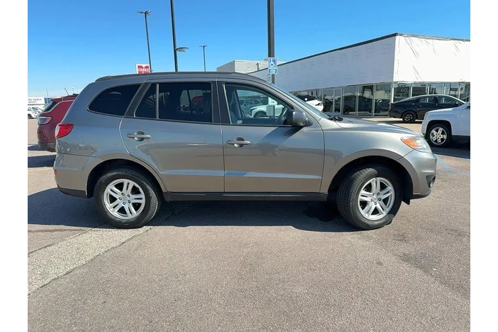 $4970 : 2012 Santa Fe GLS image 4